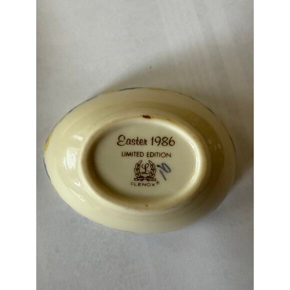 Lenox Annual Easter Egg Box 1986 Collectible Egg - Picture 7 of 7